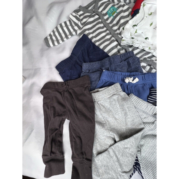 Lot Of 18 Pieces Baby Boy Carter’s Brand & Old Navy Size 3 Months EUC - Picture 5 of 16